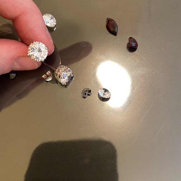 Sterling Silver Stamped Round brilliant crown set earrings @1.5 ct each CZ - Picture 7 of 8